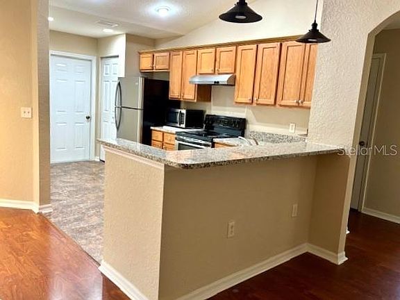 5th image of 9832 SW 196th Avenue Rd