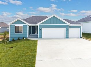 15644 Sheridan Ct, Basehor, KS 66007