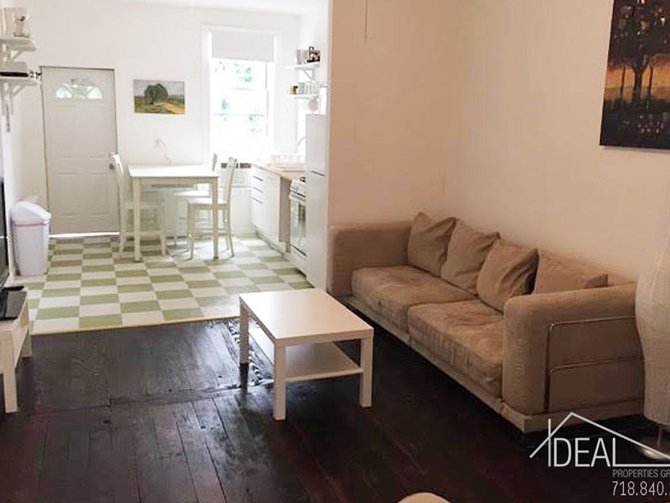 2nd image of 117 Hull St #1