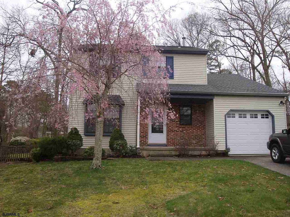 1st image of 504 Hilltop Dr
