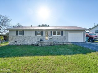 75 Canterbury Ln, Crossville, TN 38555