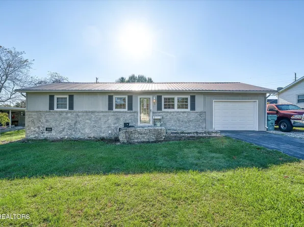 75 Canterbury Ln, Crossville, TN 38555