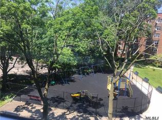 1840 211th St APT 3C, Bayside, NY 11360