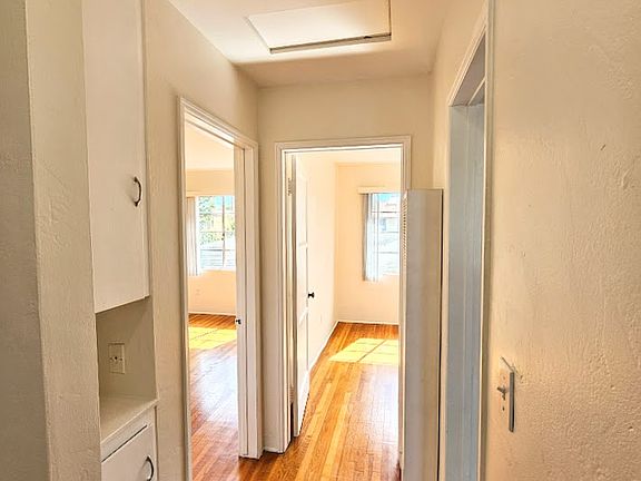 5th image of 5101 Marlborough Dr #4150