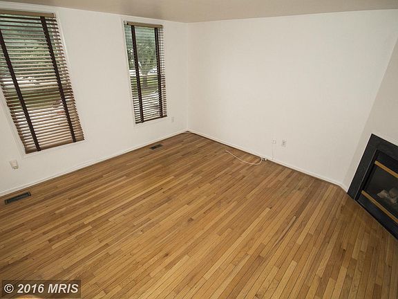 5th image of 1912 Linden Ave