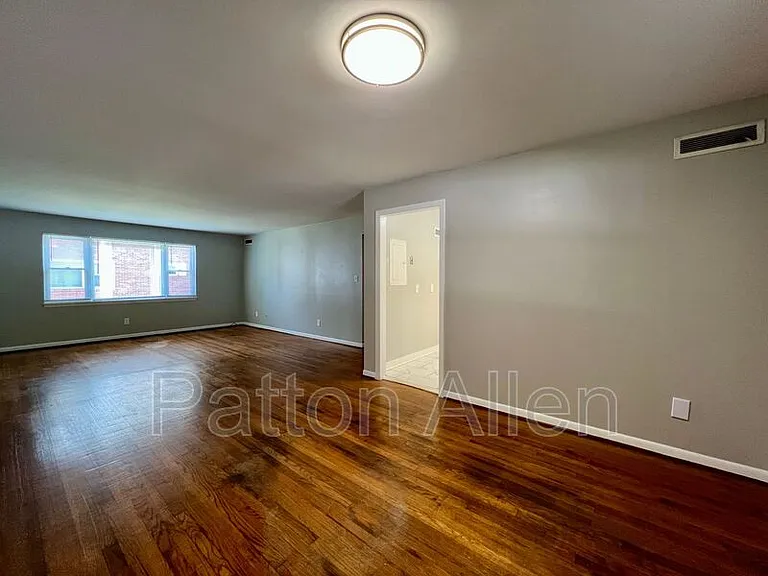 1020 Hendersonville Rd #2 — Photo 6