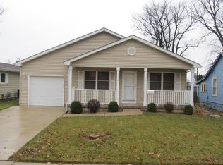 1116 S 6th St, Dekalb, IL 60115