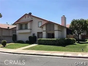 3 bed, 1100 sqft, $2,600 — Photo 1