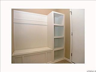 5th image of 1423 Easton Way