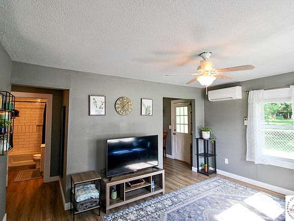 4th image of 267 S Brunswick Ave