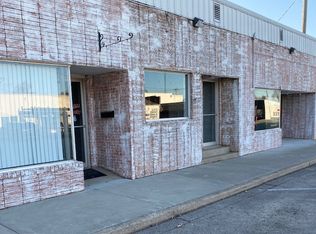 12 S Locust St, Dexter, MO 63841