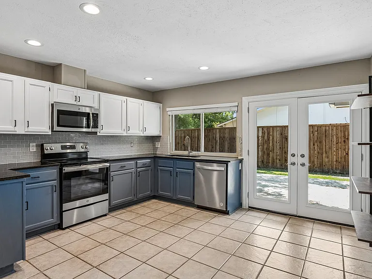 6640 Osage Trl — Photo 12