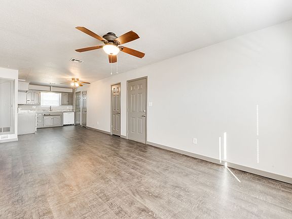 2nd image of 14013 N Everest Ave