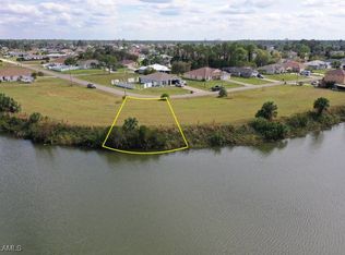 1719 NE 36th Ln, Cape Coral, FL 33909