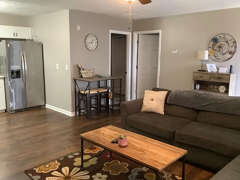 2708 Roberts Rd #1 — Photo 5