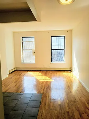 Rented by Level Group | media 11