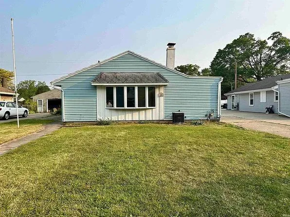 135 Ardennes Ave, Mishawaka, IN 46545