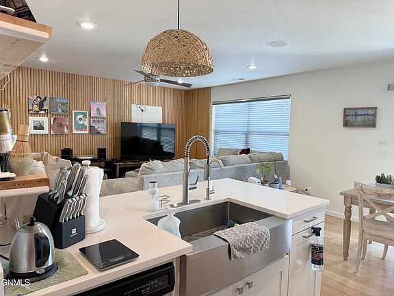 5th image of 2617 Verity Ln SE