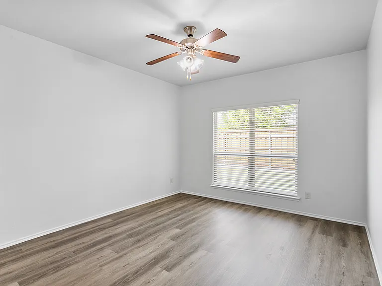 524 Mount Olive Ave — Photo 11