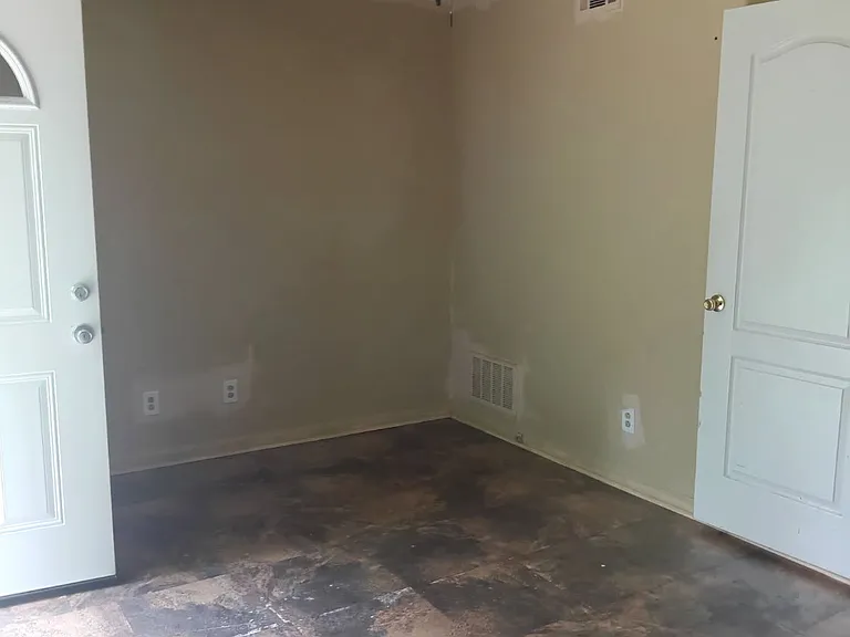 901A Orange St — Photo 5