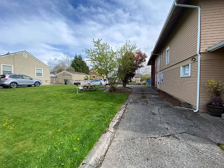 2200 J St #4 — Photo 15