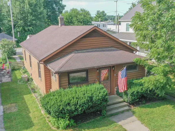 125 Wabash Ave, Chesterton, IN 46304