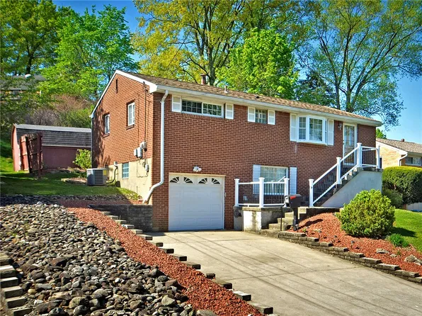 213 Sunview Dr, Verona, PA 15147