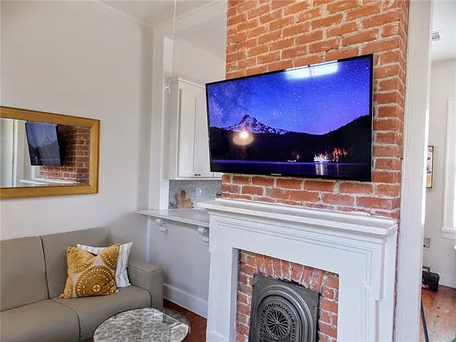 1463 Annunciation St #B — Photo 6