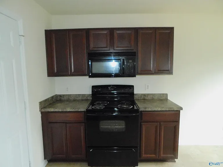130 Lockport Dr — Photo 9