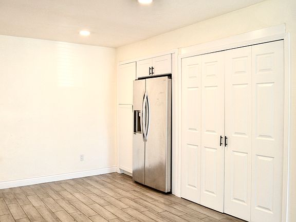 3rd image of 3814 36th St