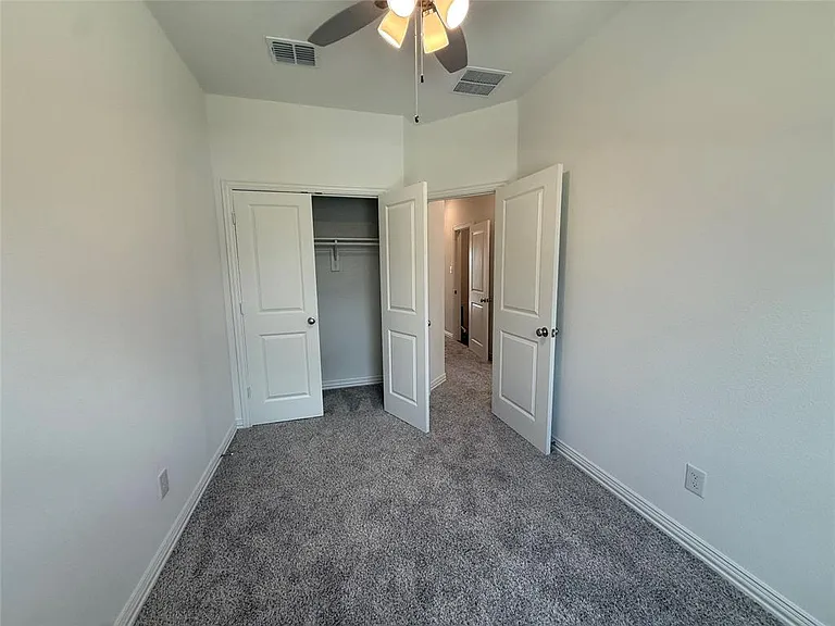 412 E 7th St #2 — Photo 14