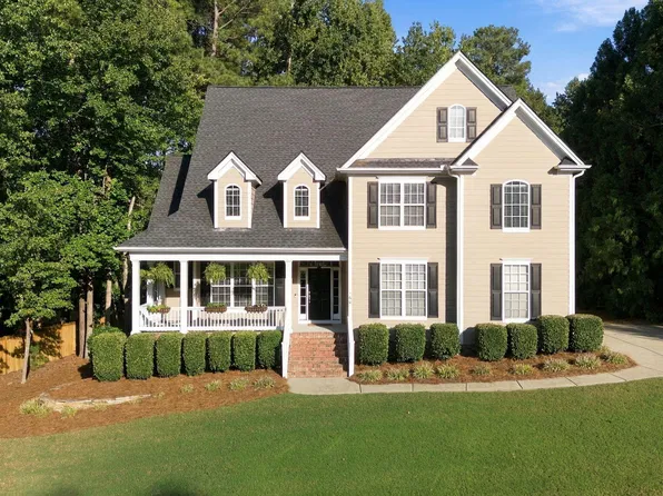 160 Townsend Dr, Clayton, NC 27527