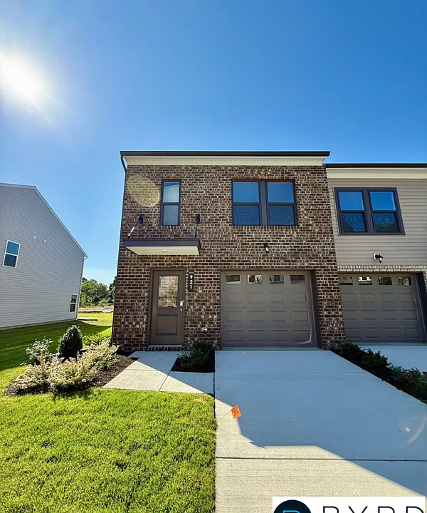 921 Encore Autumn Ln