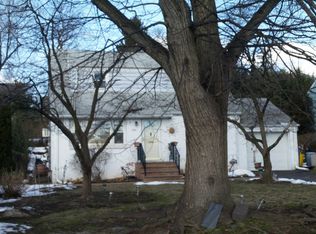 880 Broad St, Teaneck, NJ 07666