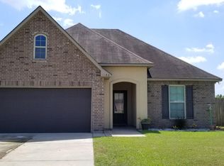 1132 Bridgetowne Ln, Breaux Bridge, LA 70517