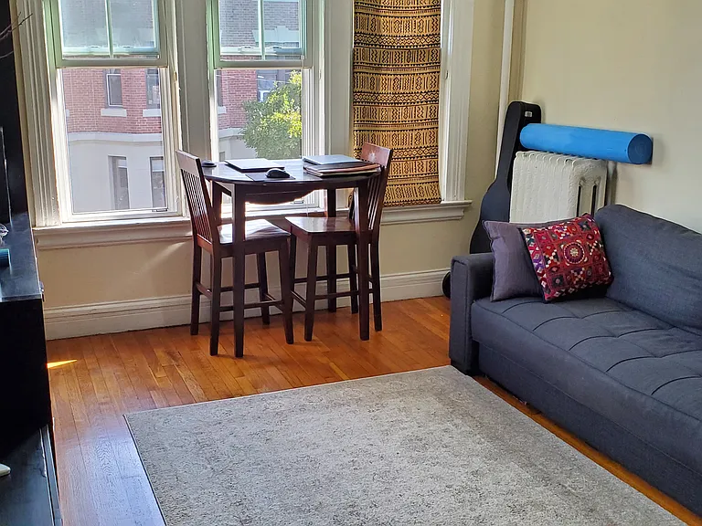 13 Glenville Ave #4F — Photo 7