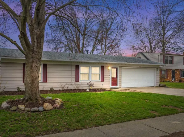 6812 Lakeview Ct, Fort Wayne, IN 46815