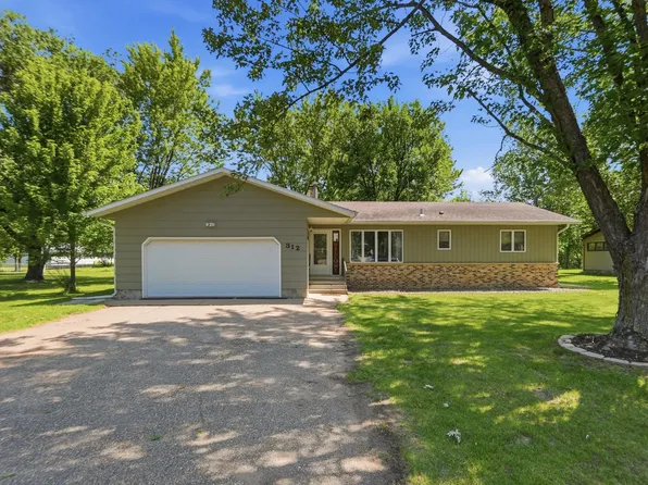 312 S Driftwood St, Royalton, MN 56373