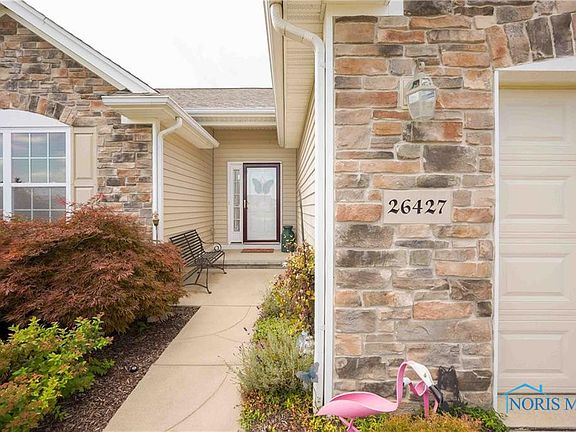 3rd image of 26427 Stillwater Dr