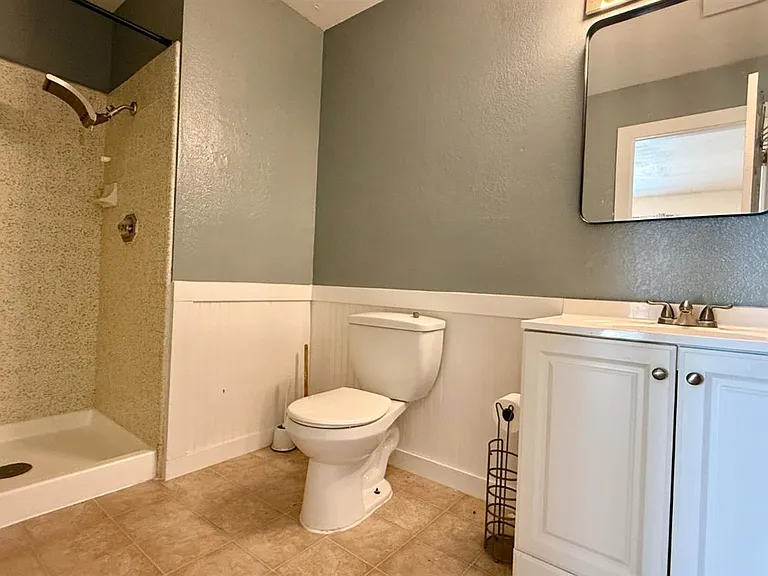 1239 Chittenden Ave — Photo 15
