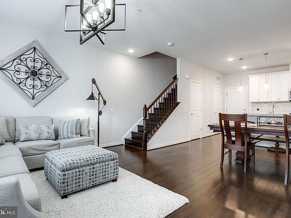 5th image of 3988 Norton Pl