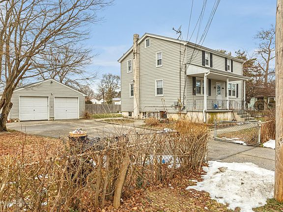 5th image of 1784 Stein Dr