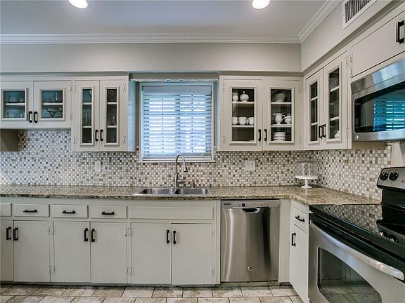 4th image of 7117 Wild Valley Dr