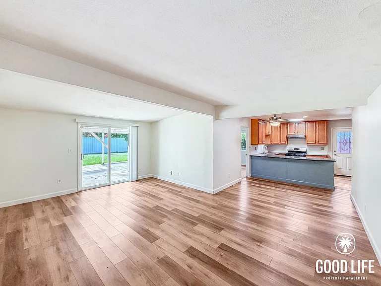 4459 Limerick Way — Photo 2