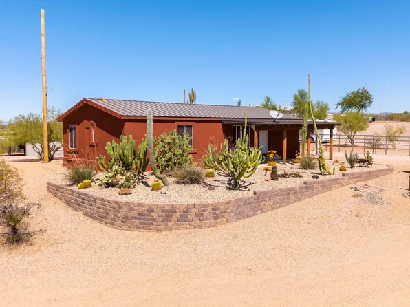 42236 N CASTLE HOT SPRINGS Road, Morristown, AZ 85342