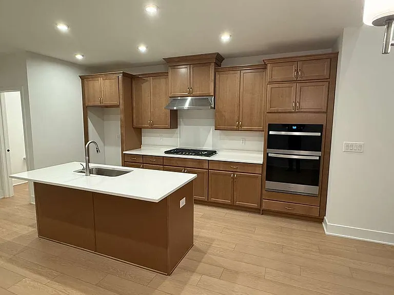 11207 Donatello Dr — Photo 2