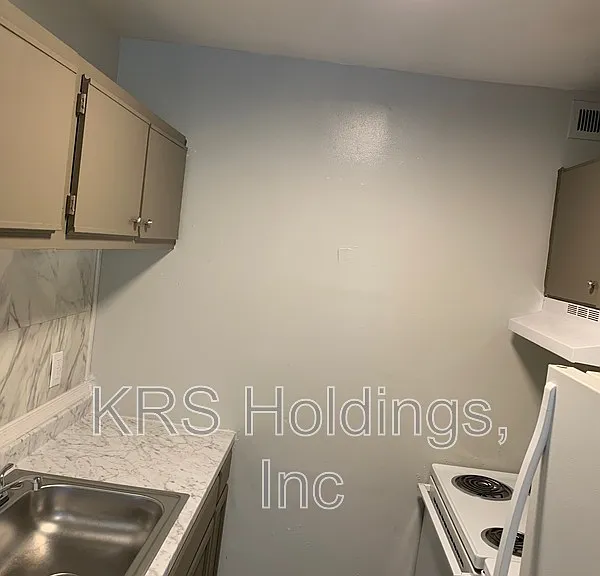 1227 Nelson St #A — Photo 4