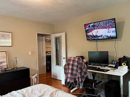 Rented by Prime Realty | media 44