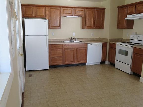 5th image of 1526 Lytton Pl