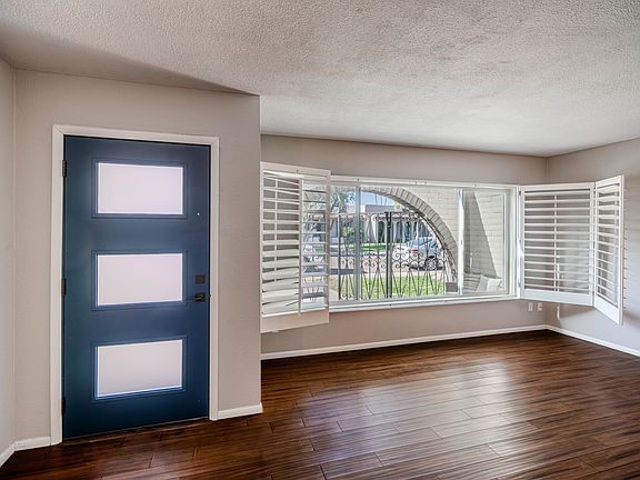 3rd image of 8225 E Berridge Ln